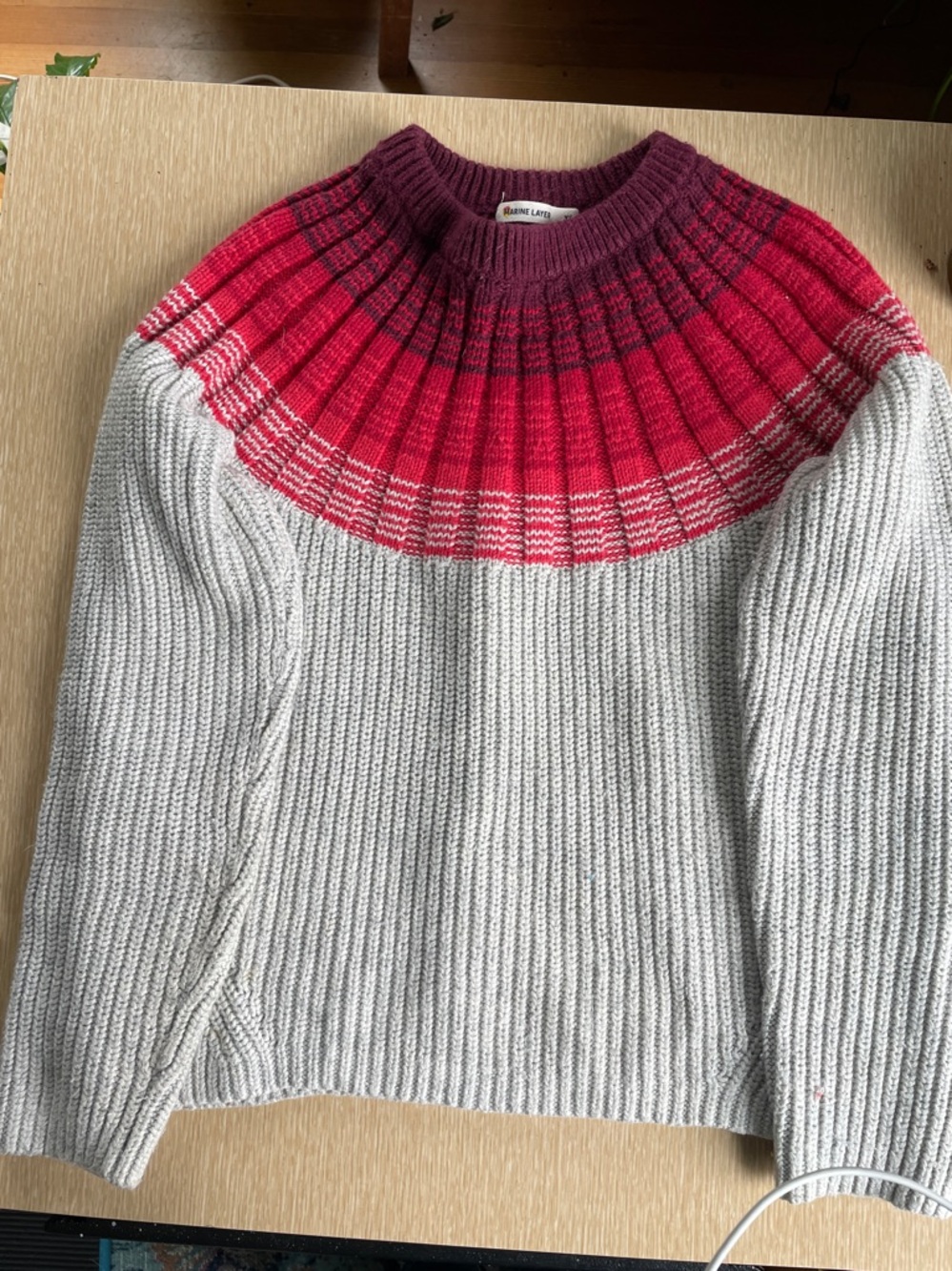 Marine Layer sweater, size XS, light grey with burgundy and red striping.